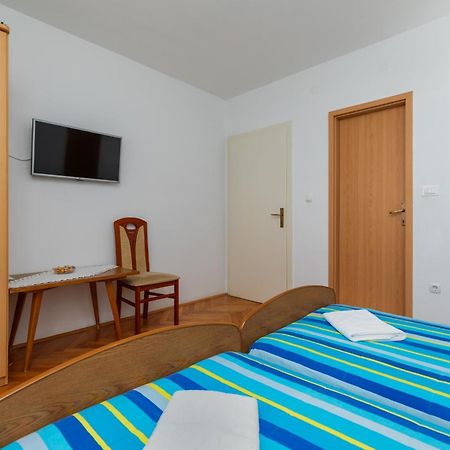 Apartments With A Parking Space Omis - 2745 Quarto foto